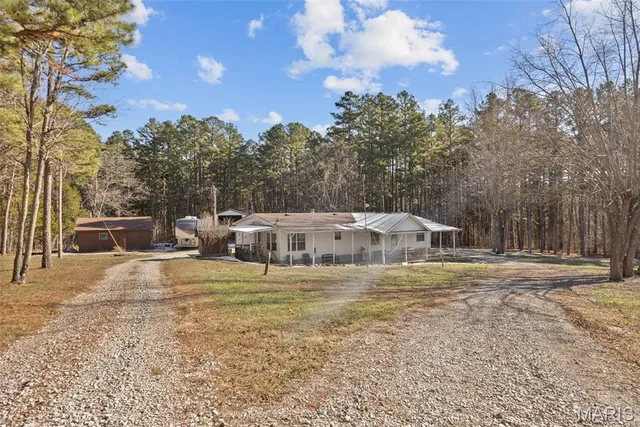 $199,900 | 10311 Wayne Drive, Potosi, MO 63664