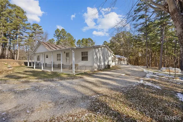 $199,900 | 10311 Wayne Drive, Potosi, MO 63664