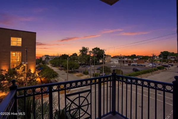 $569,500 | Undisclosed Address, Wilmington, NC 28401