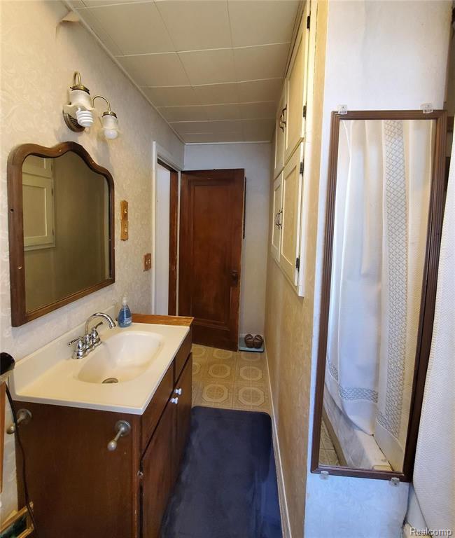 11883 Yale Road Yale, MI 48097 - Photo 20 of 54