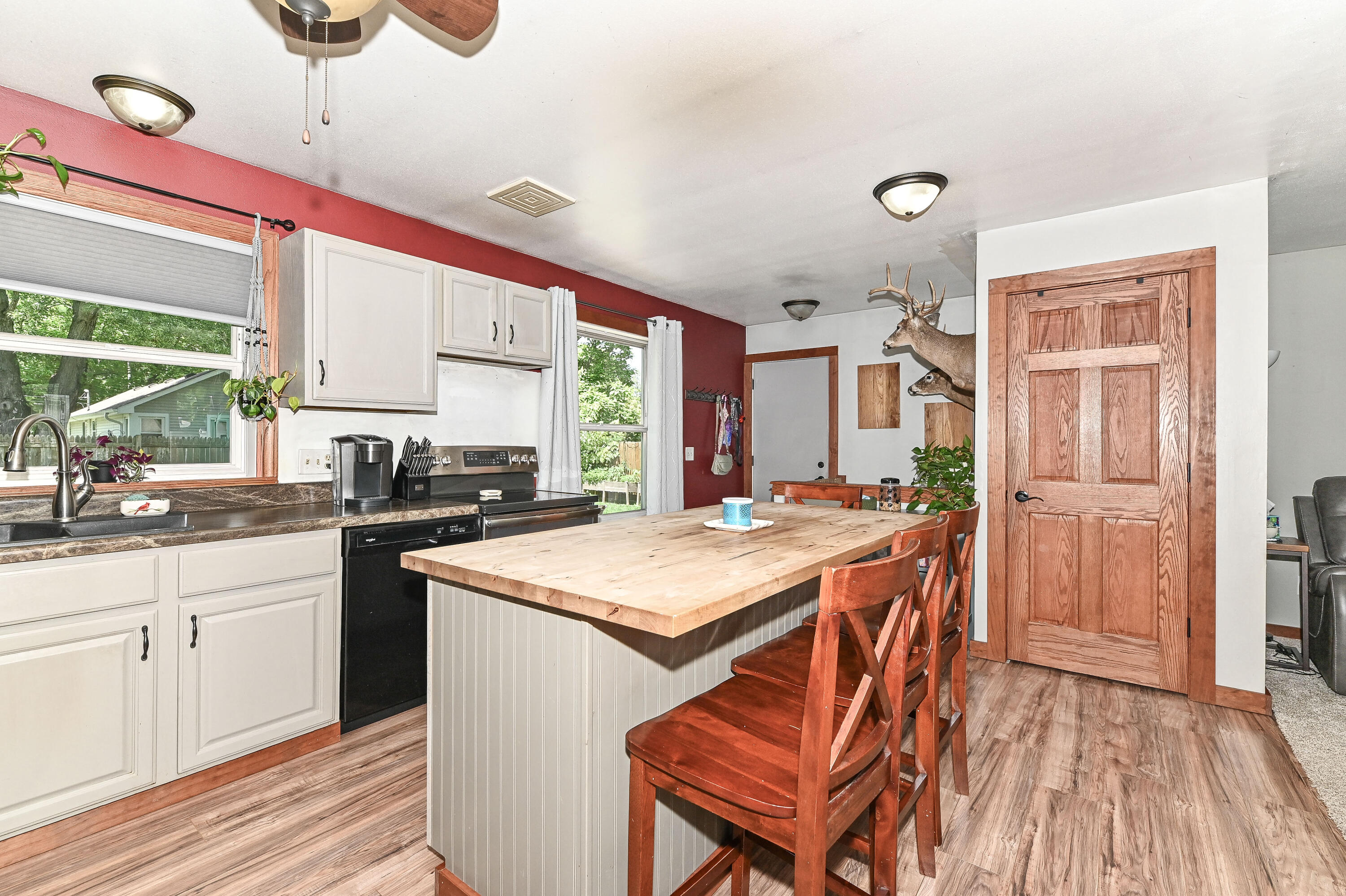 322 Woodlawn Avenue Rochester, WI 53105 - Photo 6 of 20 woodlawn-11