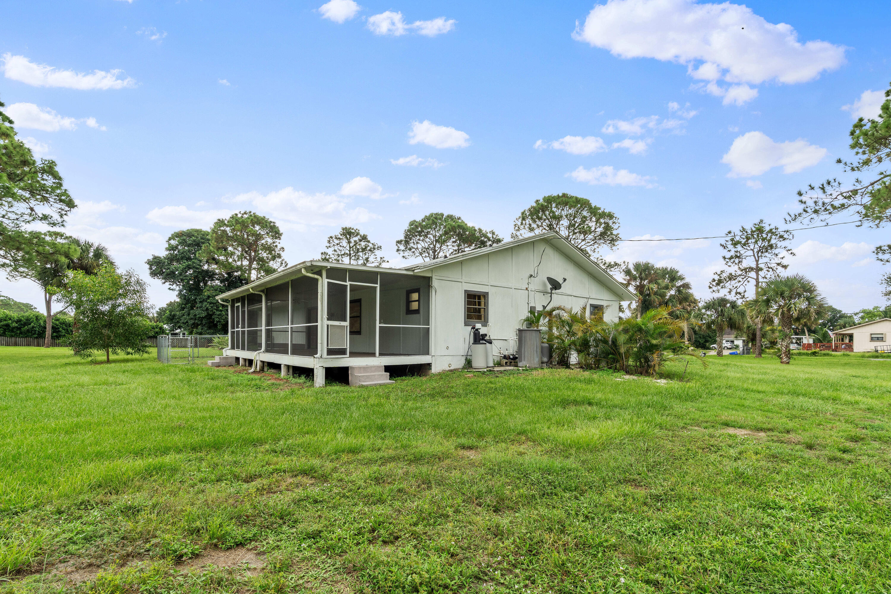9949 154th Road North Jupiter Farms, FL 33478 - Photo 10 of 34 DSC08758
