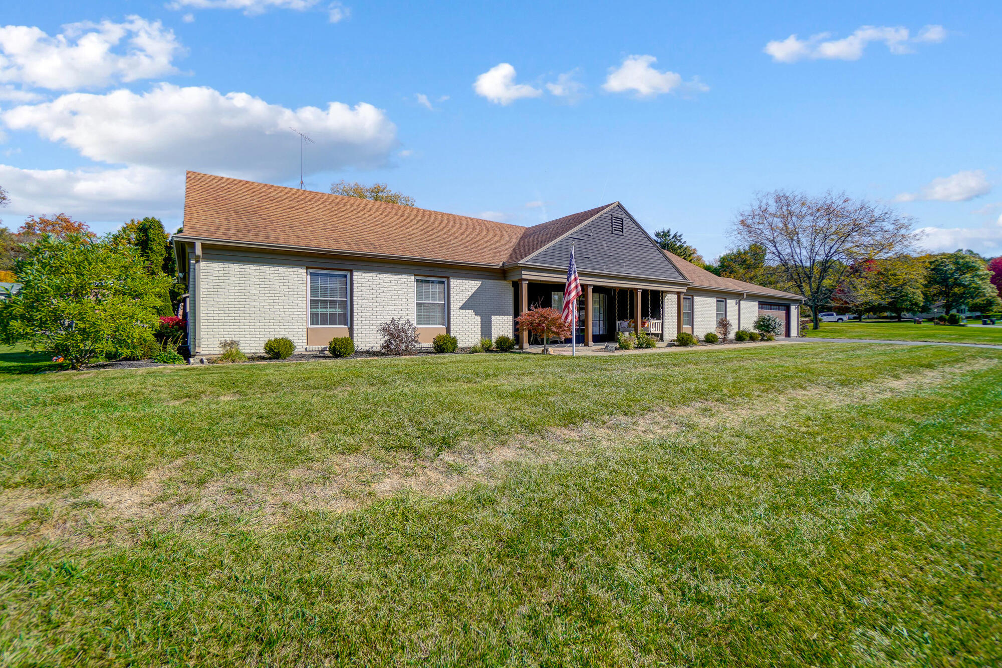 112 Thomaston Trail Springfield, OH 45503 - Photo 3 of 59