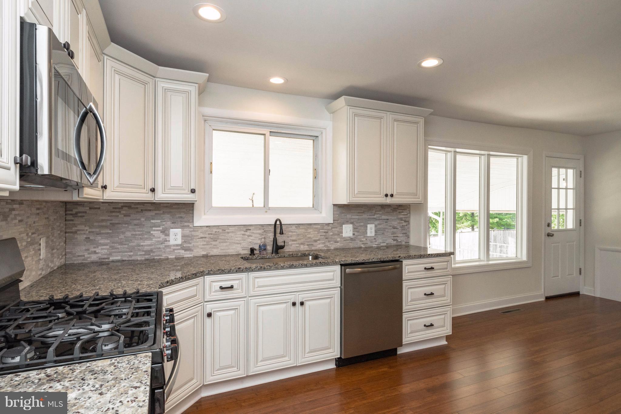 4721 Mawani Road Baltimore, MD 21206 - Photo 1 of 26 Gorgeous Gourmet Kitchen