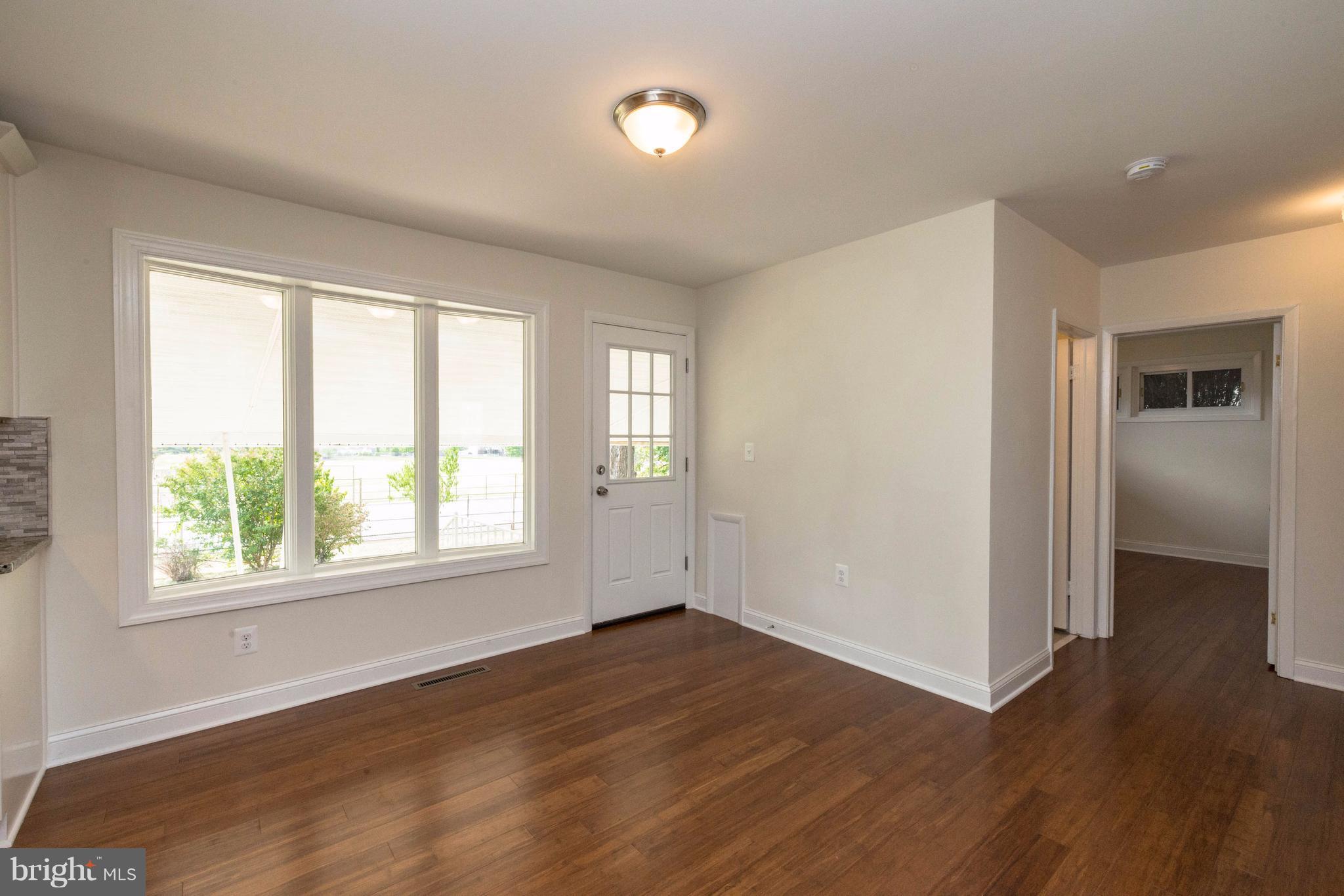 4721 Mawani Road Baltimore, MD 21206 - Photo 7 of 26 Lots of Natural Light