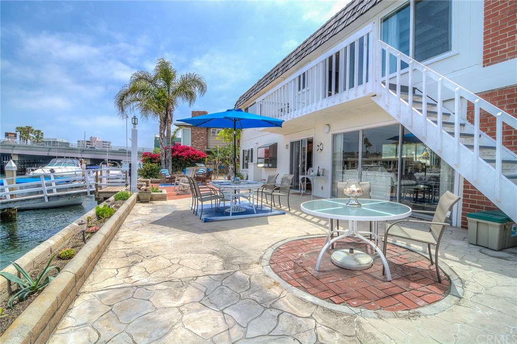 623 36th Street Newport Beach, CA 92663 - Photo 2 of 19