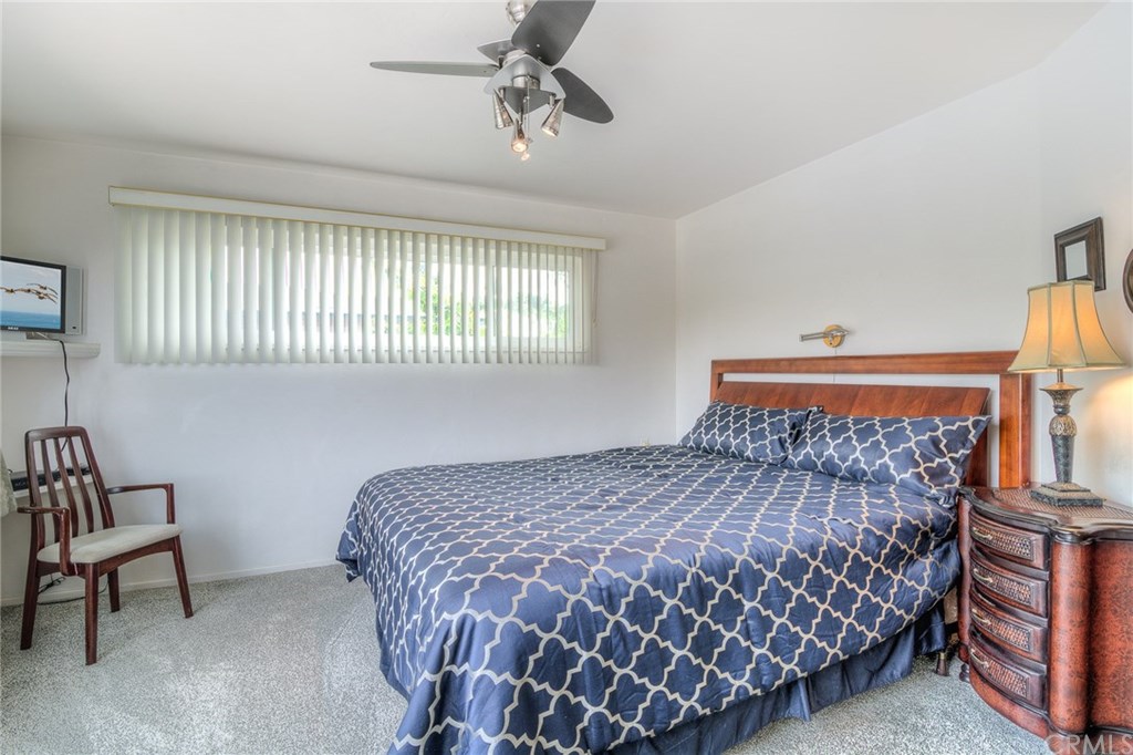 623 36th Street Newport Beach, CA 92663 - Photo 11 of 19