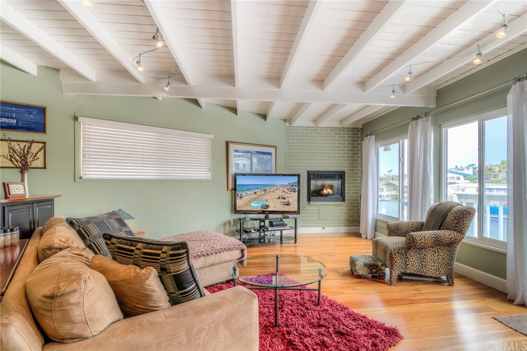 623 36th Street Newport Beach, CA 92663 - Photo 14 of 19