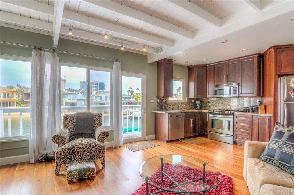 623 36th Street Newport Beach, CA 92663 - Photo 15 of 19