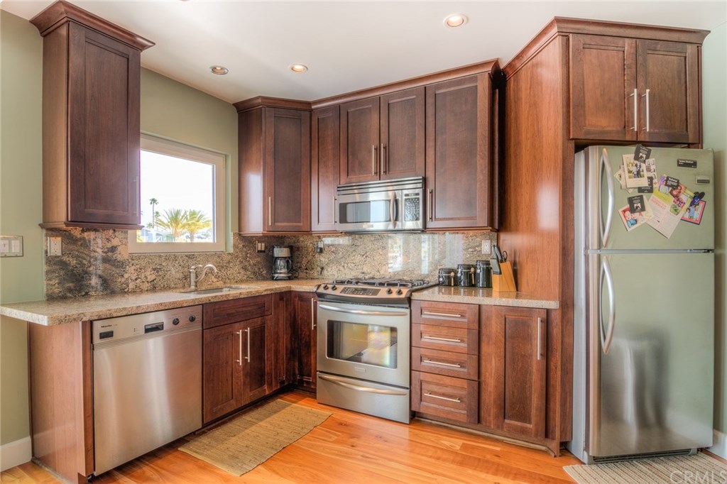 623 36th Street Newport Beach, CA 92663 - Photo 16 of 19