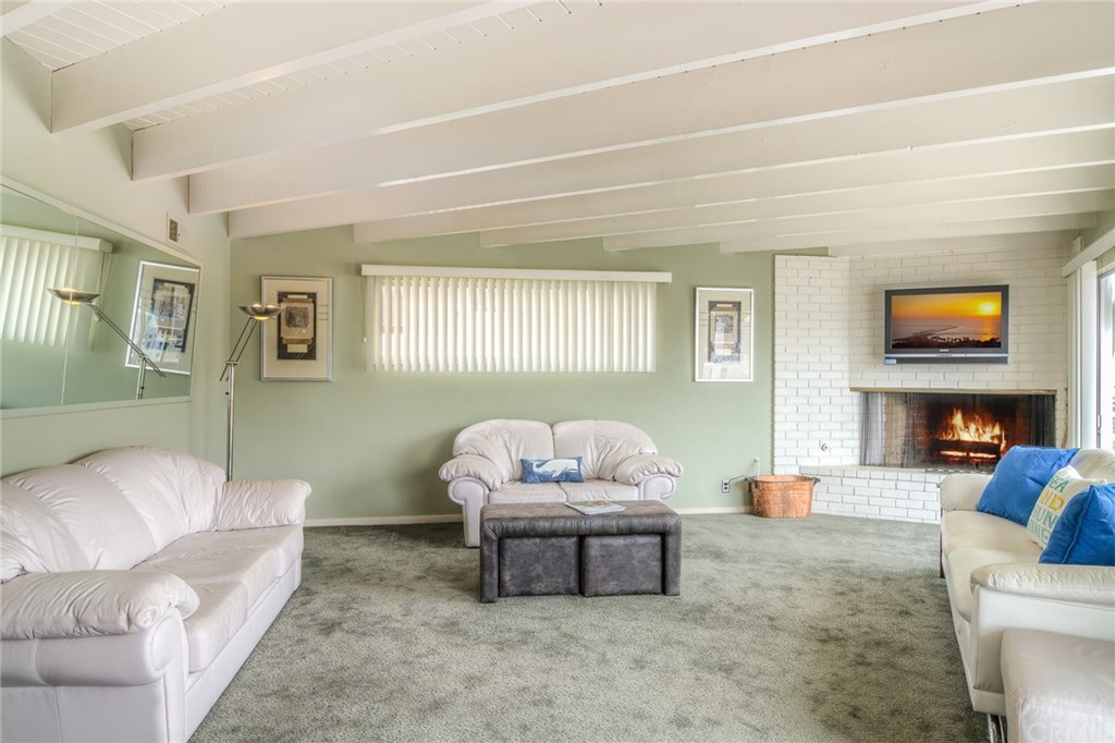 623 36th Street Newport Beach, CA 92663 - Photo 5 of 19