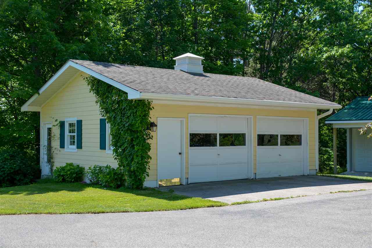 2795 South Lee Point Road Suttons Bay, MI 49682 - Photo 13 of 67