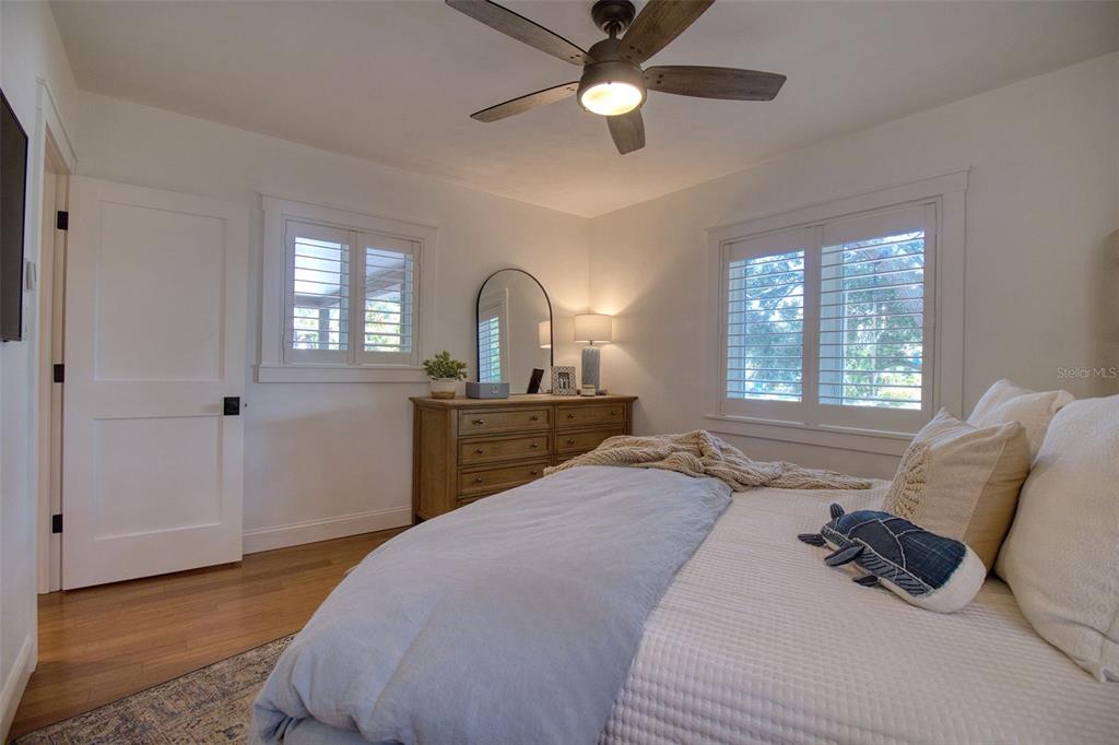128 Edgewater Terrace Dunedin, FL 34698 - Photo 10 of 59