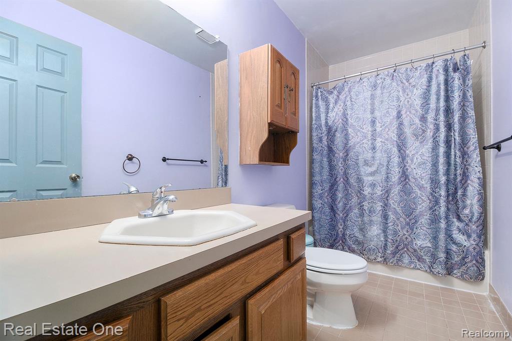 3803 Donaldson Road Rochester Hills, MI 48307 - Photo 14 of 25