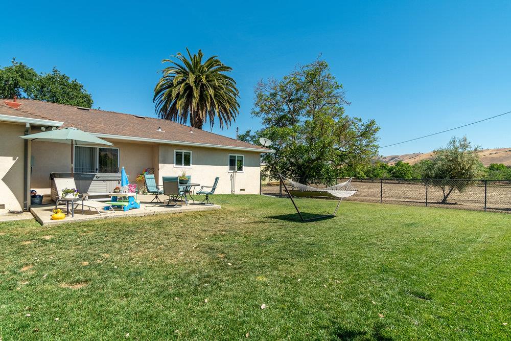 1177 Orchard Road Hollister, CA 95023 - Photo 29 of 79 a view of a house with backyard and sitting area