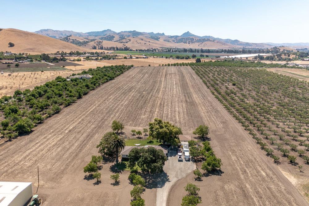 1177 Orchard Road Hollister, CA 95023 - Photo 59 of 79 a view of a lake with a mountain