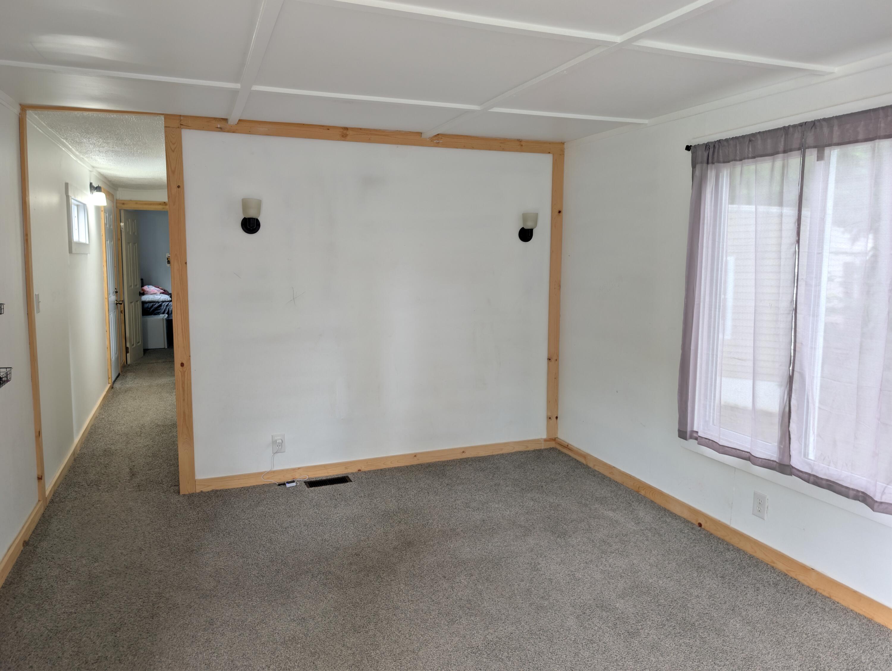 302 Mobile Street Springfield, OH 45503 - Photo 2 of 4 12972
