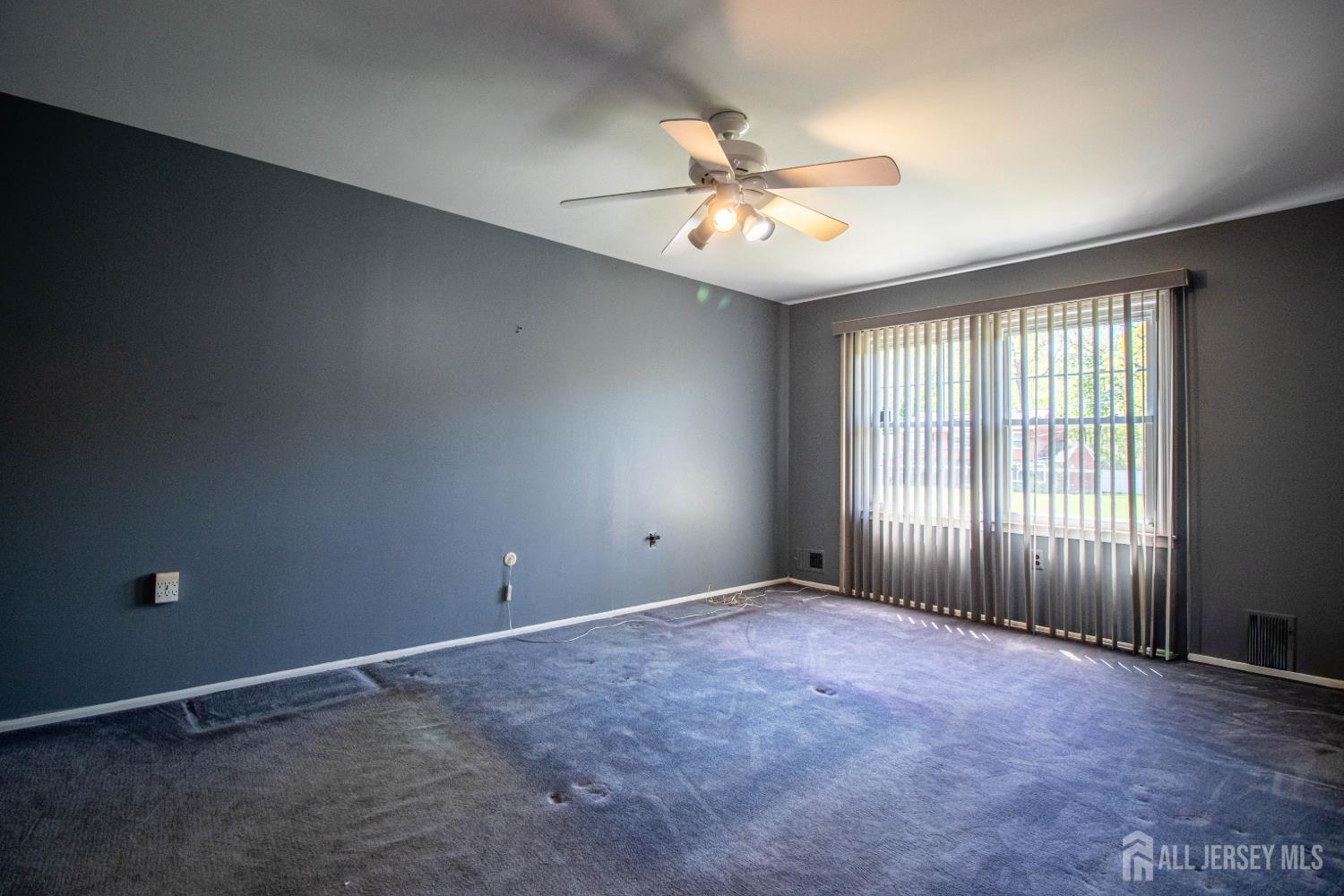 142 Monmouth Road Monroe Township, NJ 08831 - Photo 23 of 37