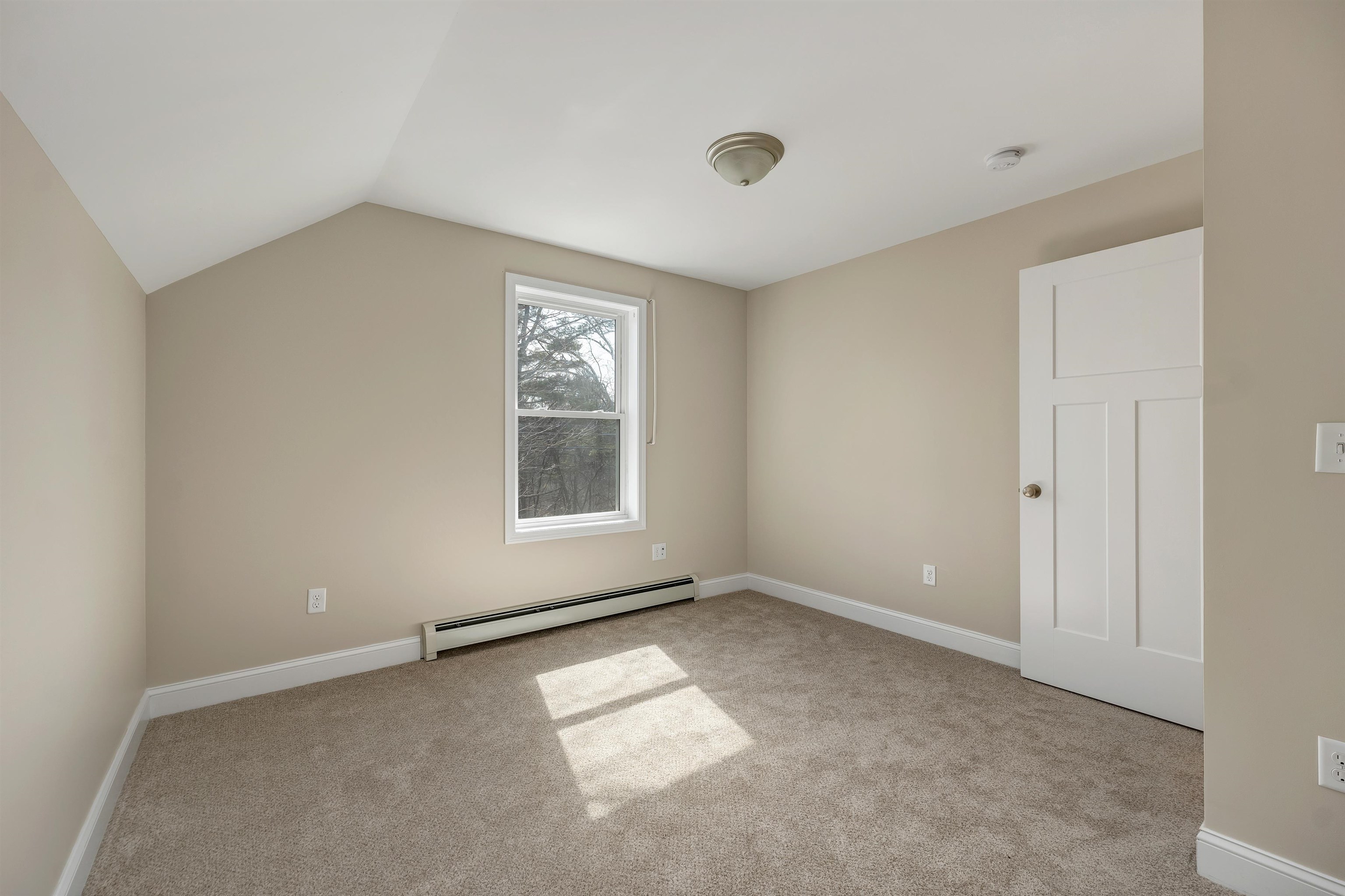 370 Stage Road, Unit 3 Nottingham, NH 03290 - Photo 33 of 40