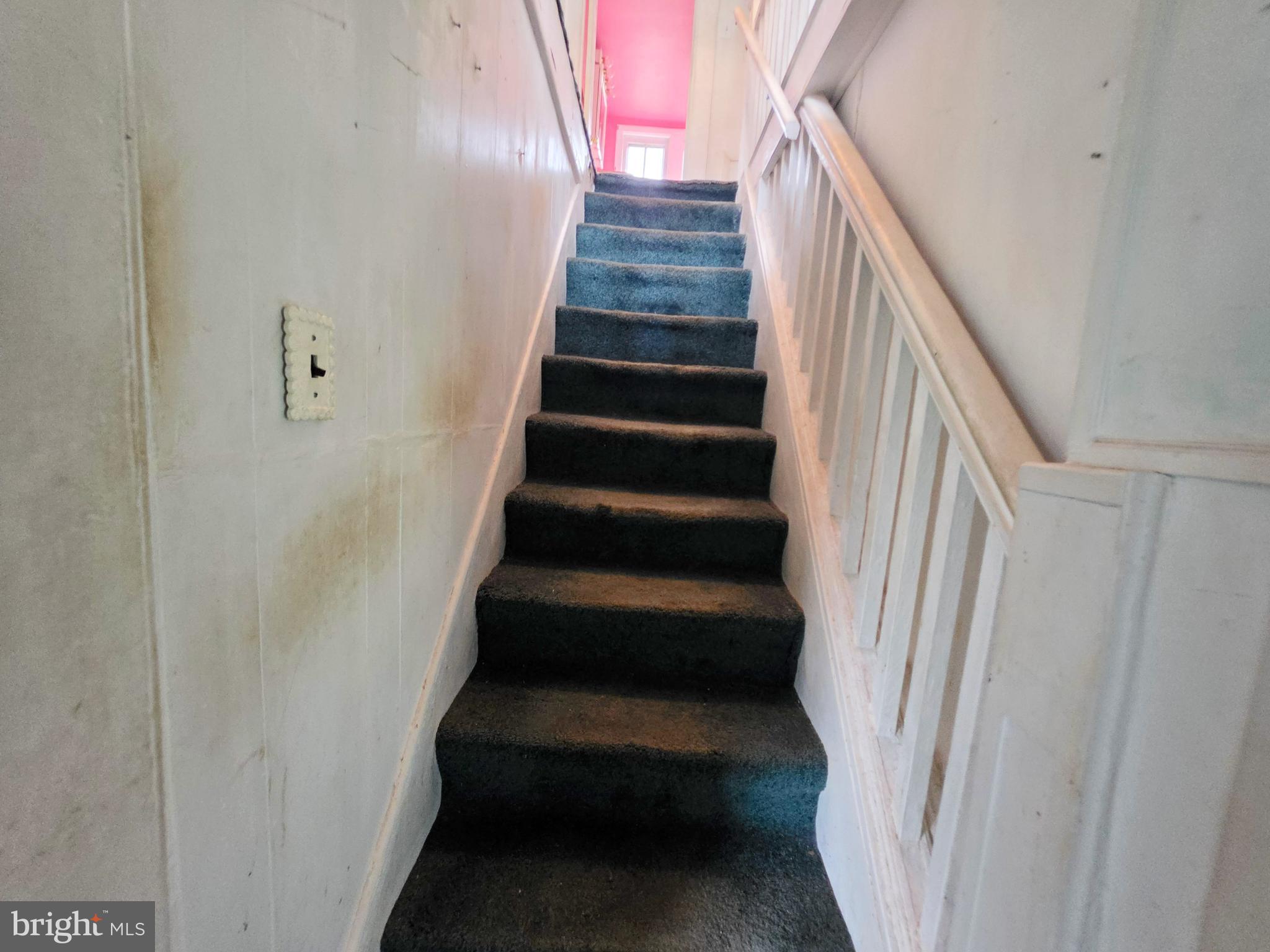 2640 Ridgely Street Baltimore, MD 21230 - Photo 15 of 20 stairs to upper level