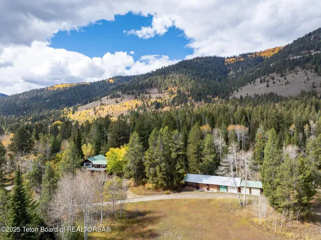 $34,999,999 | 6255 Highway 22, Wilson, WY 83014