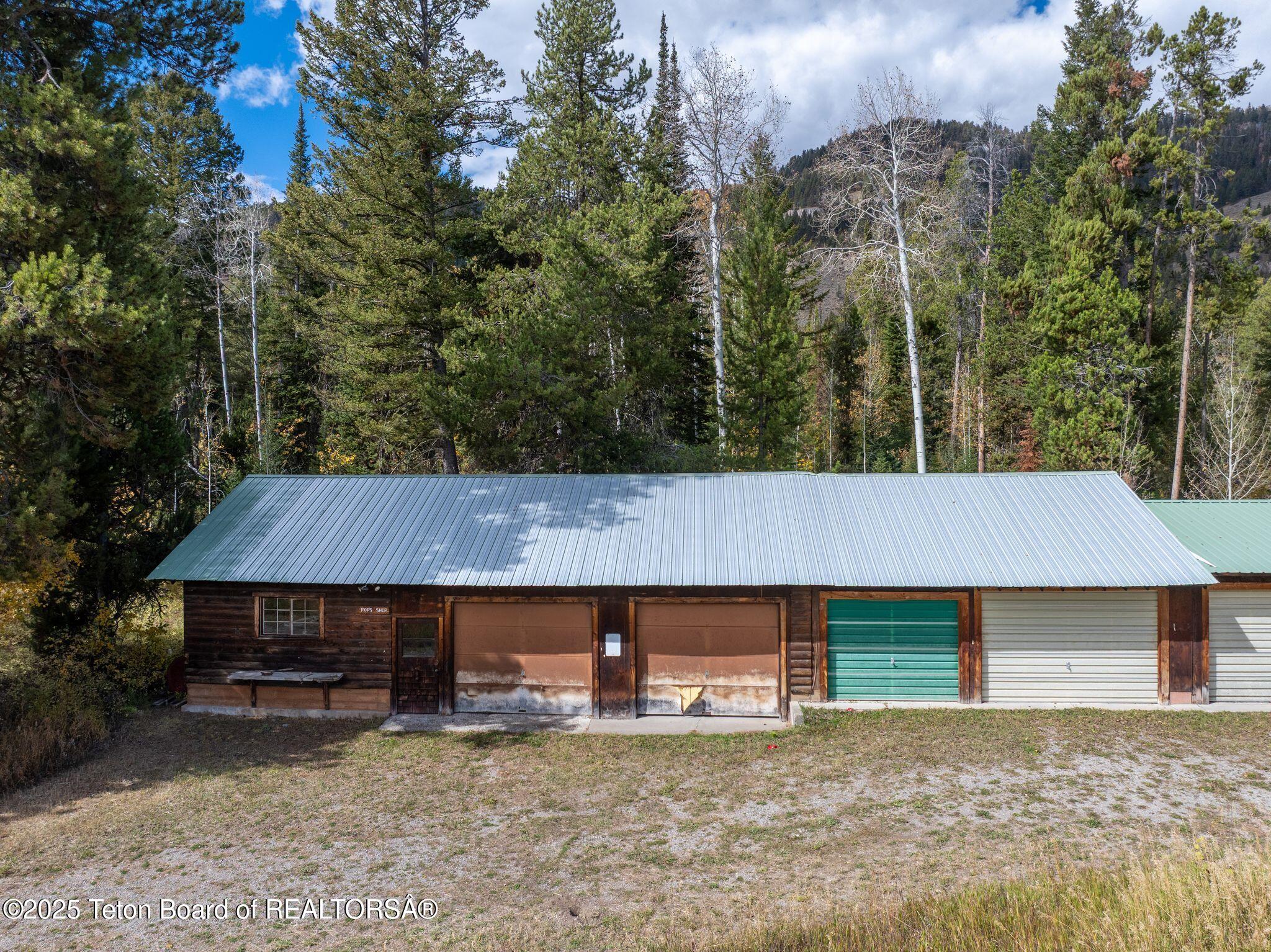 6255 Highway 22 Wilson, WY 83014 - Photo 15 of 36 6255 W Hwy 22-15