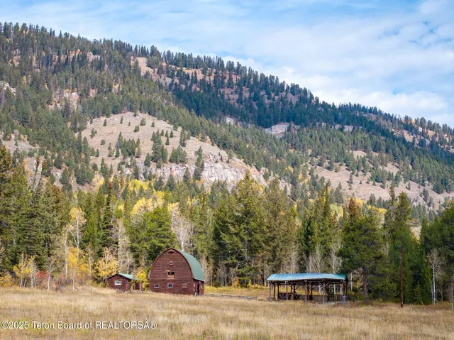 $34,999,999 | 6255 Highway 22, Wilson, WY 83014