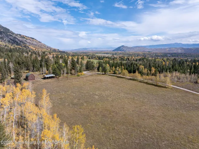 $34,999,999 | 6255 Highway 22, Wilson, WY 83014
