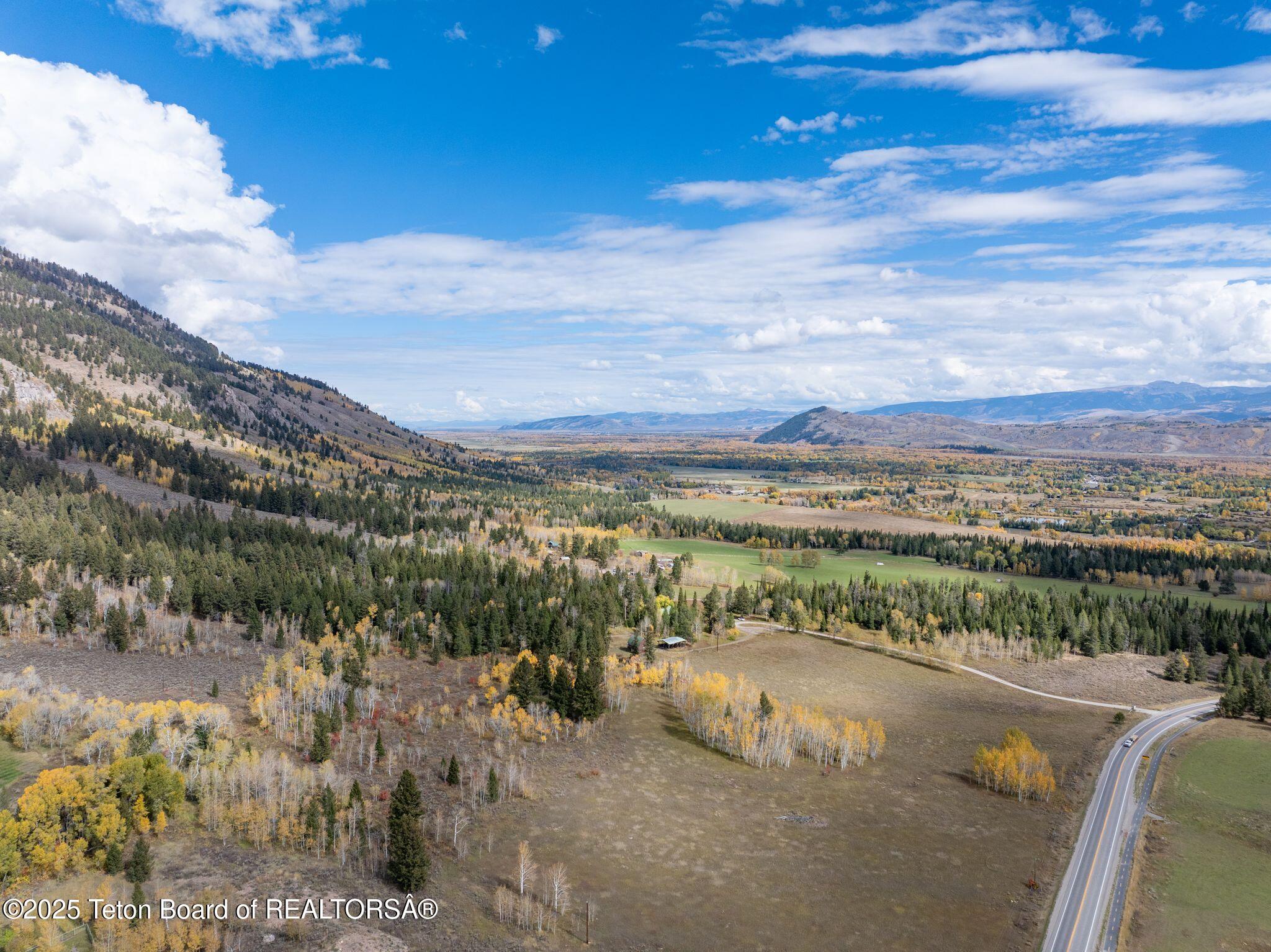 6255 Highway 22 Wilson, WY 83014 - Photo 32 of 36 6255 W Hwy 22-32