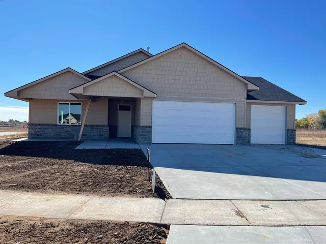 $337,000 | 1227 North Main Street, Goddard, KS 67052