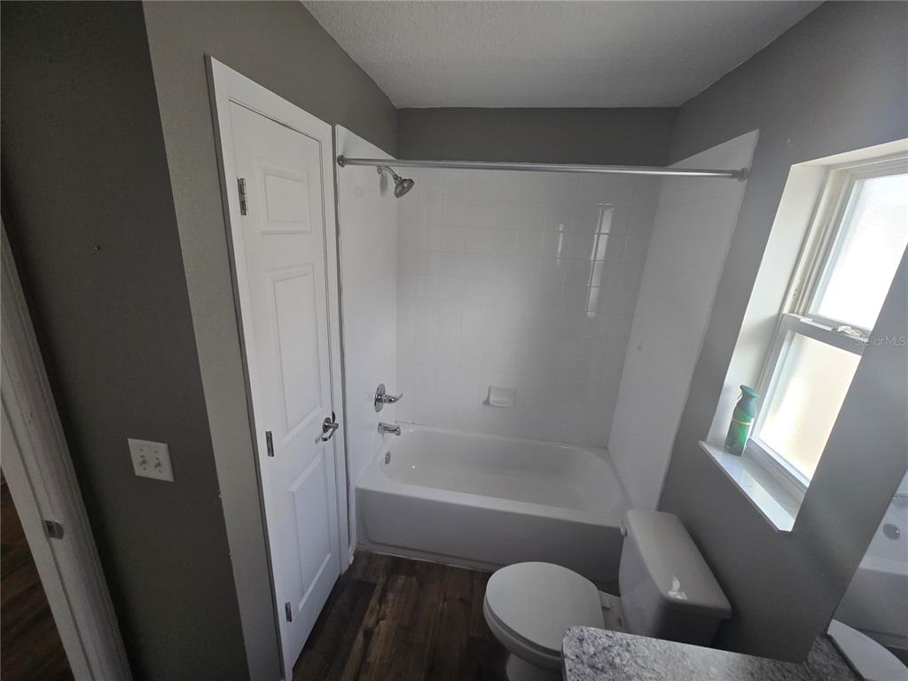 1421 9th Street Southeast Ruskin, FL 33570 - Photo 9 of 16