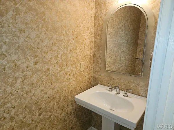 $1,775 | 17093 Sandalwood Creek Drive, Wildwood, MO 63038