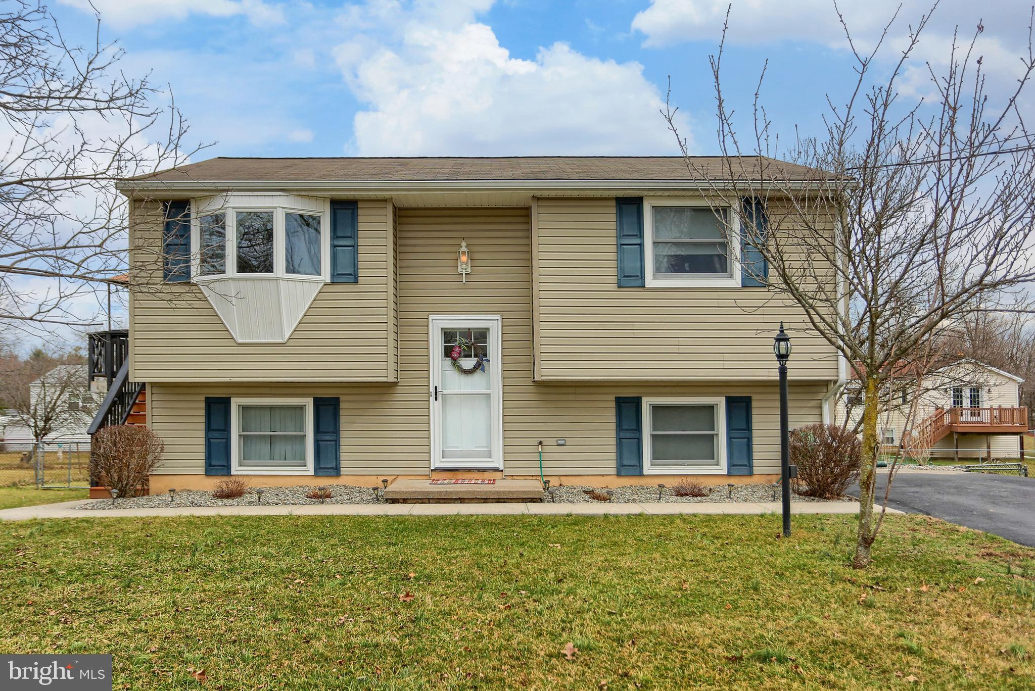 1323 Albany Road Harrisburg, PA 17112 - Photo 1 of 25 Gallery Image 1