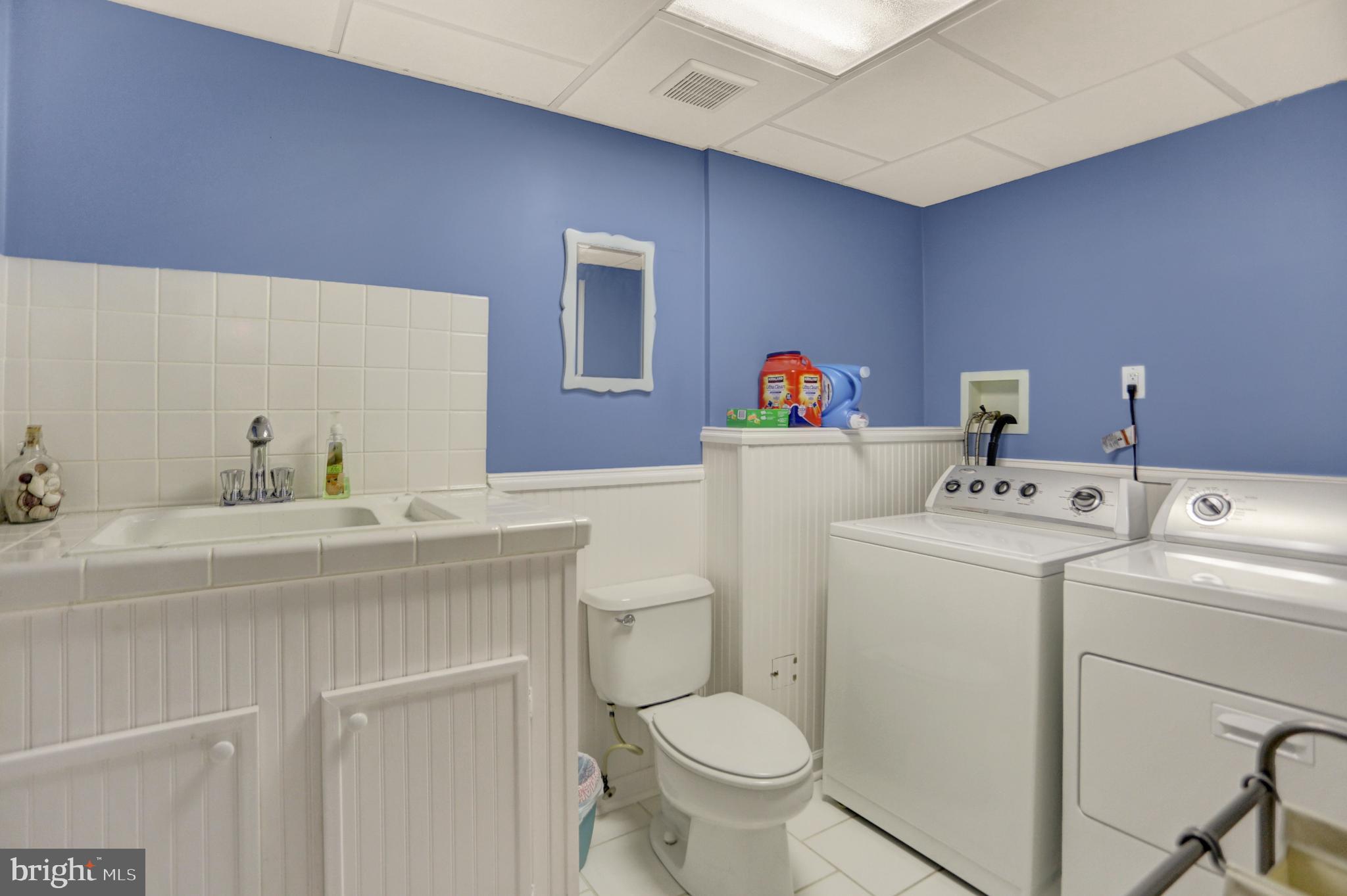 1323 Albany Road Harrisburg, PA 17112 - Photo 17 of 25 Gallery Image 17