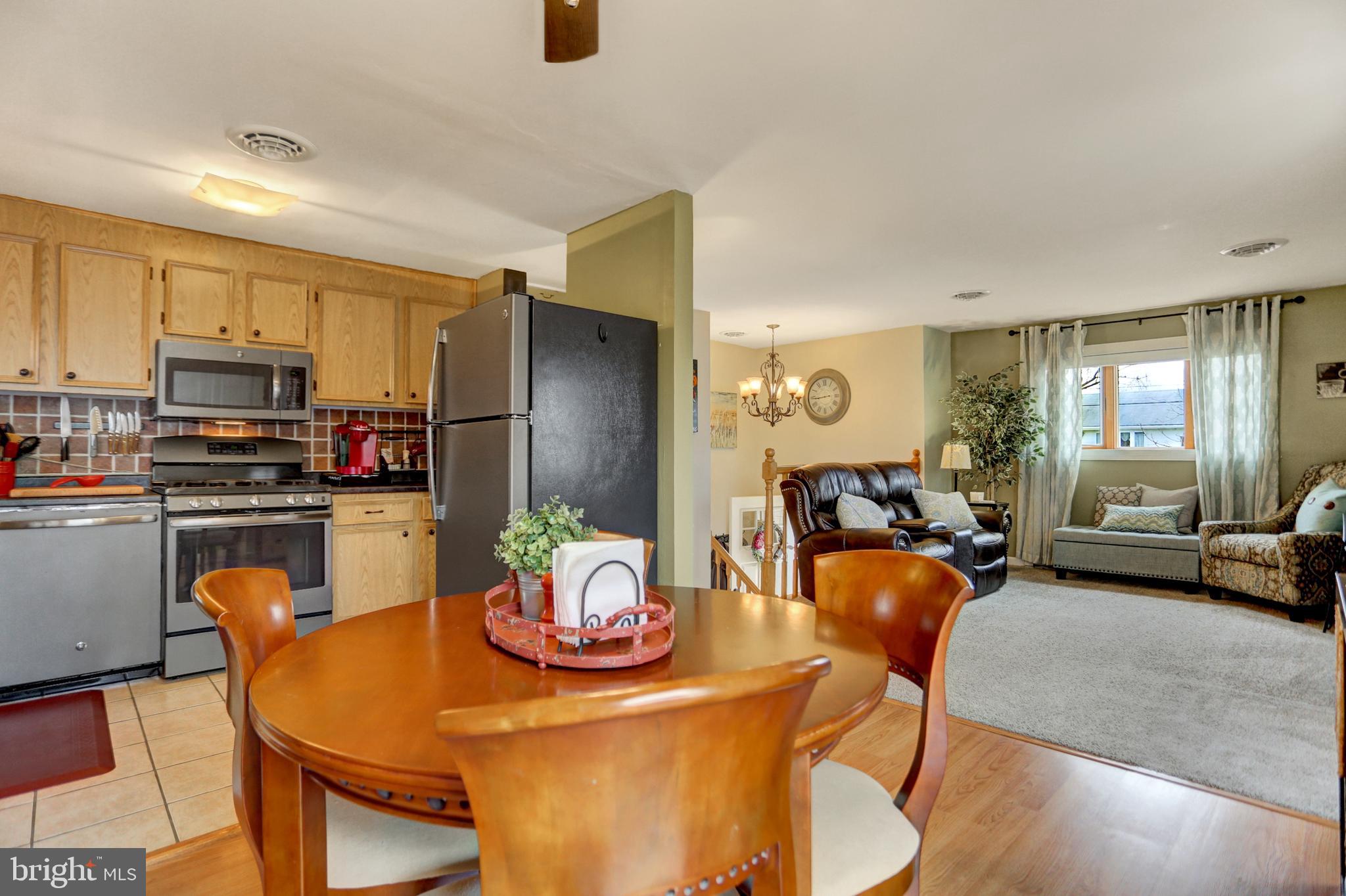 1323 Albany Road Harrisburg, PA 17112 - Photo 5 of 25 Gallery Image 5