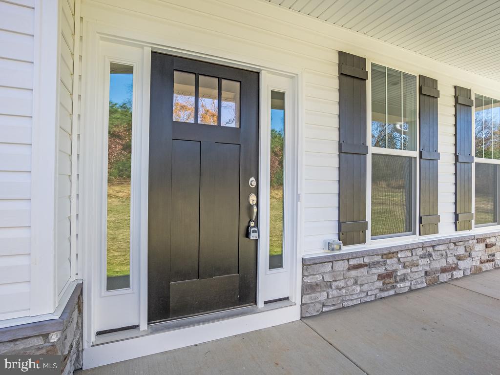 8217 River Road Fredericksburg, VA 22407 - Photo 3 of 50