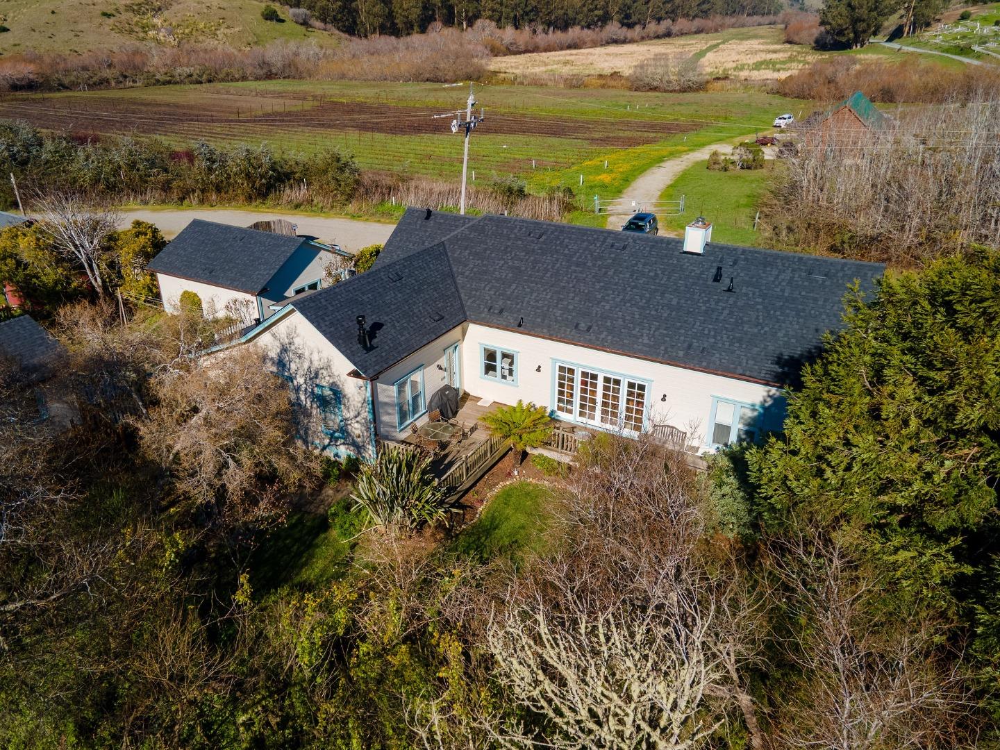 393 Stage Road Pescadero, CA 94060 - Photo 15 of 57