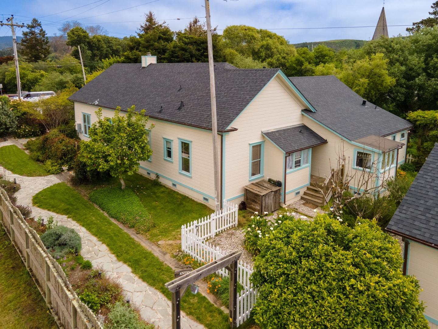 393 Stage Road Pescadero, CA 94060 - Photo 3 of 57