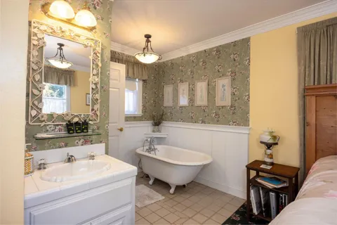 $2,695,000 | 393 Stage Road, Pescadero, CA 94060