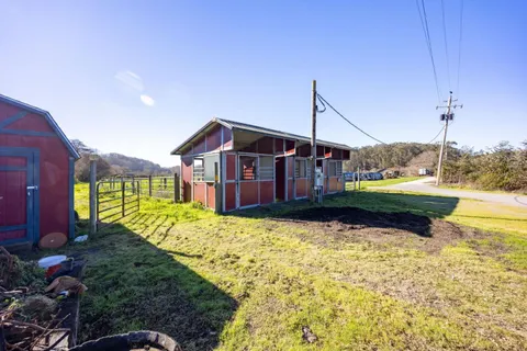 $2,695,000 | 393 Stage Road, Pescadero, CA 94060