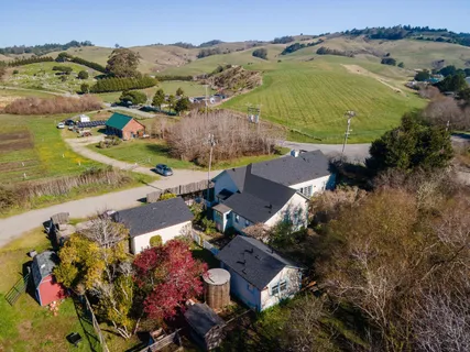 $2,695,000 | 393 Stage Road, Pescadero, CA 94060