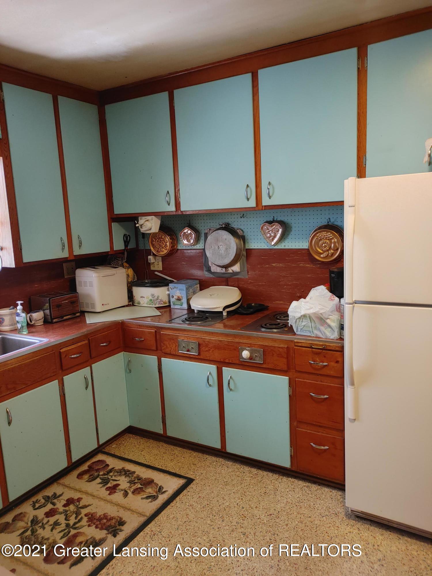 5012 Mohawk Road Okemos, MI 48864 - Photo 3 of 25 0617211235_HDR
