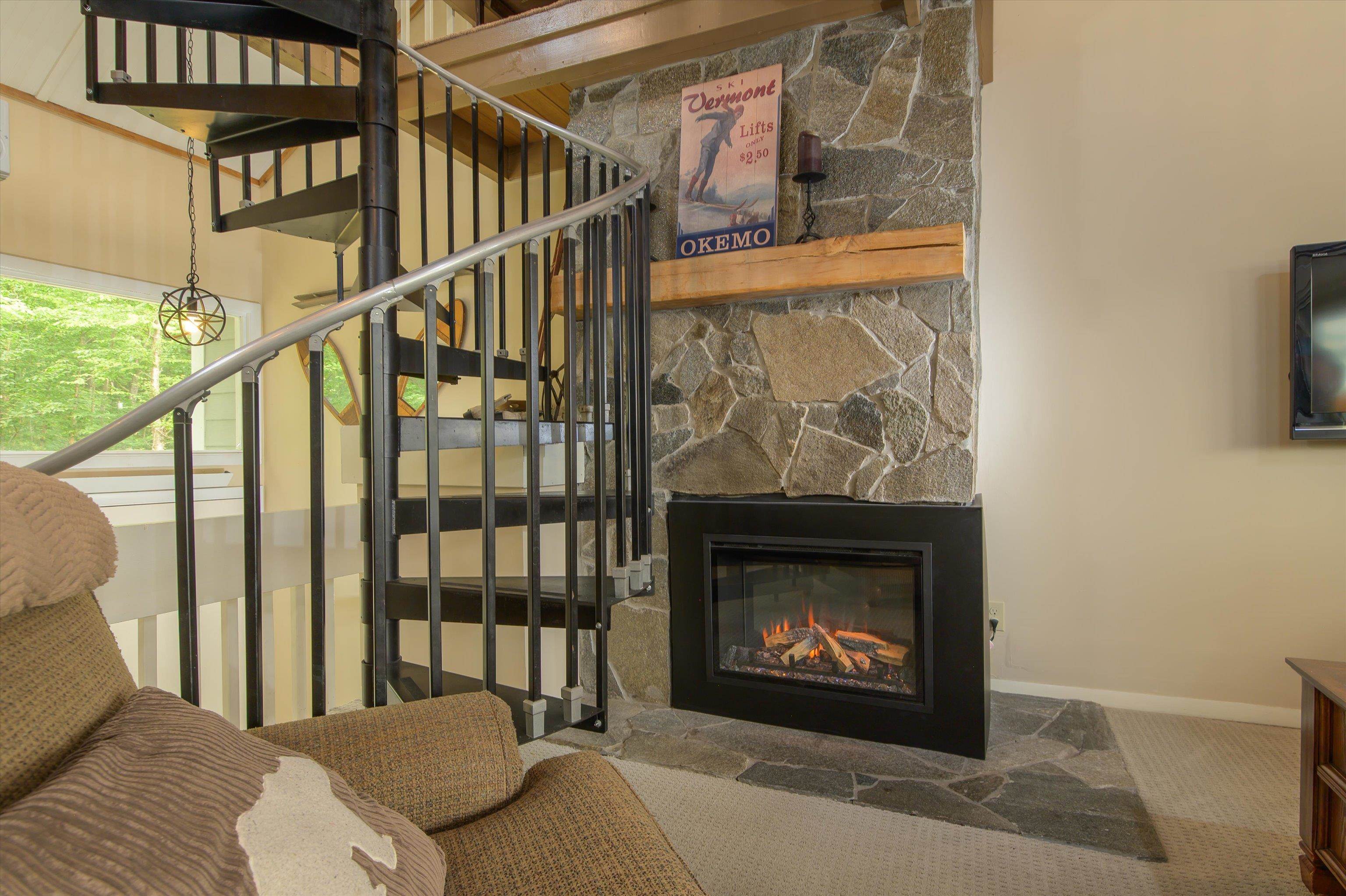 61 Rimrock Road, Unit 11C Ludlow, VT 05149 - Photo 4 of 36