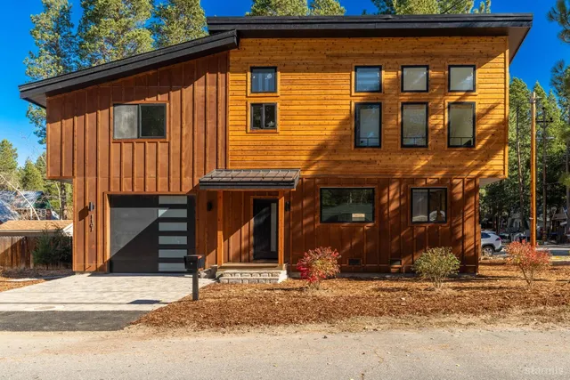 $1,160,000 | 1101 Sonora Avenue, South Lake Tahoe, CA 96150