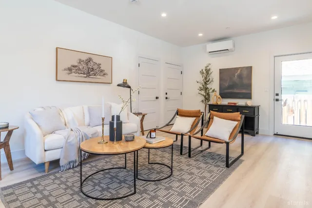 $1,160,000 | 1101 Sonora Avenue, South Lake Tahoe, CA 96150