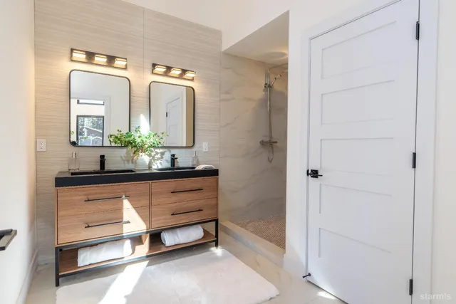 $1,160,000 | 1101 Sonora Avenue, South Lake Tahoe, CA 96150