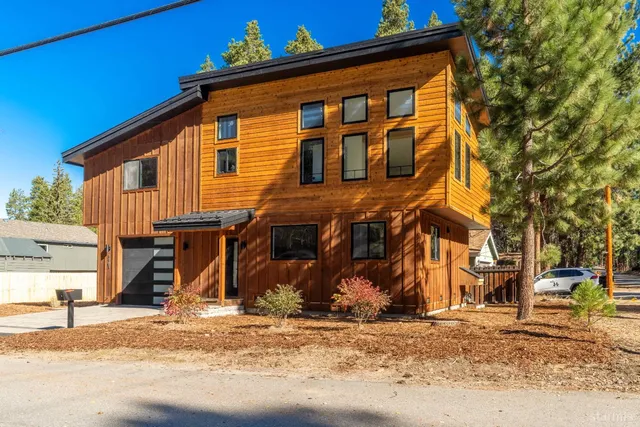 $1,160,000 | 1101 Sonora Avenue, South Lake Tahoe, CA 96150