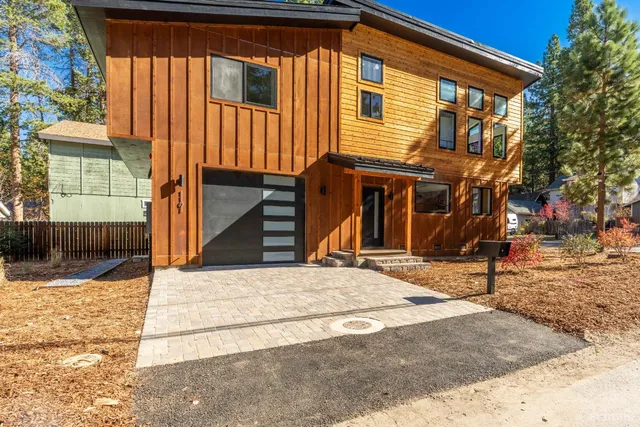 $1,160,000 | 1101 Sonora Avenue, South Lake Tahoe, CA 96150