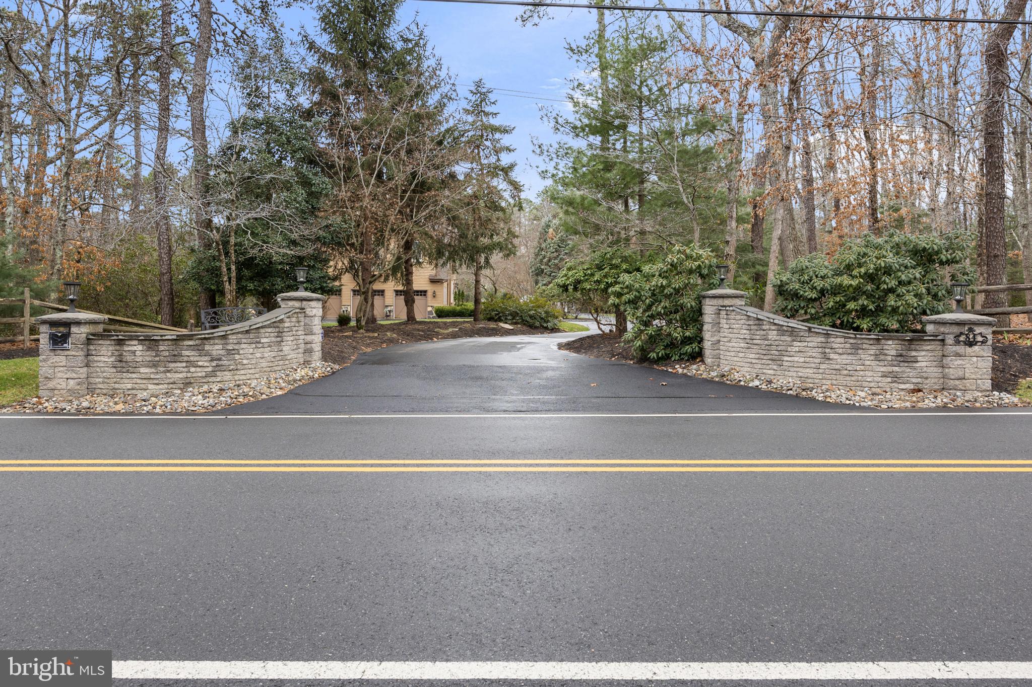 84 Gottliebs Field Road Medford, NJ 08055 - Photo 2 of 54 Stately Entrance