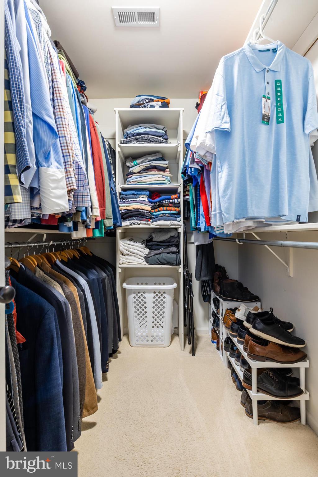 84 Gottliebs Field Road Medford, NJ 08055 - Photo 33 of 54 2nd Walk-in Closet